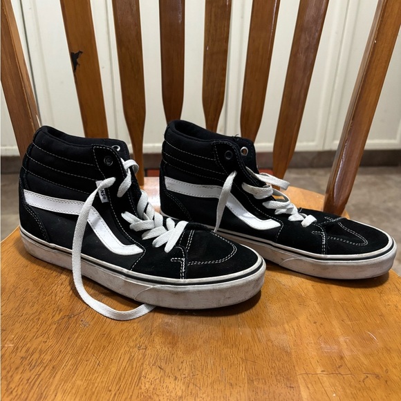 Vans Women’s High Top Sneakers - Picture 3 of 5